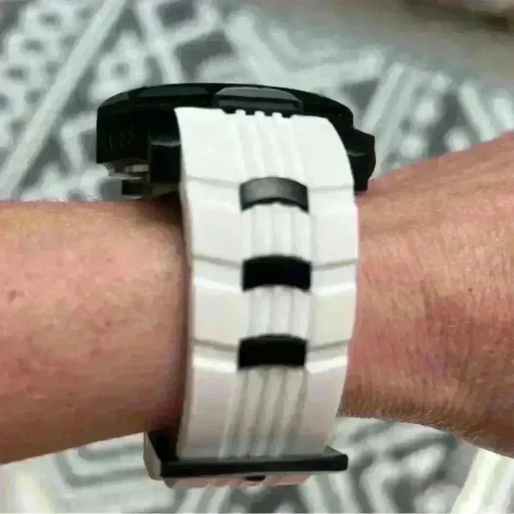 AQUASWISS Unisex Vessel G Black & White Rubber band Swiss Ronda Watch